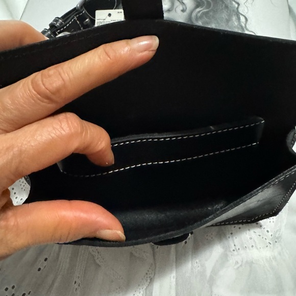 New - Banana Republic leather belt bag can wear as bum bag or as a belt alone. - Picture 3 of 4